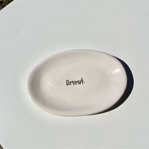 New Rae Dunn Devour Plate